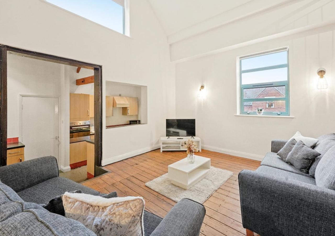 Apartamento Parking, Heated Floors, Sleeps 4 Guests, Netflix Lincoln Exterior foto