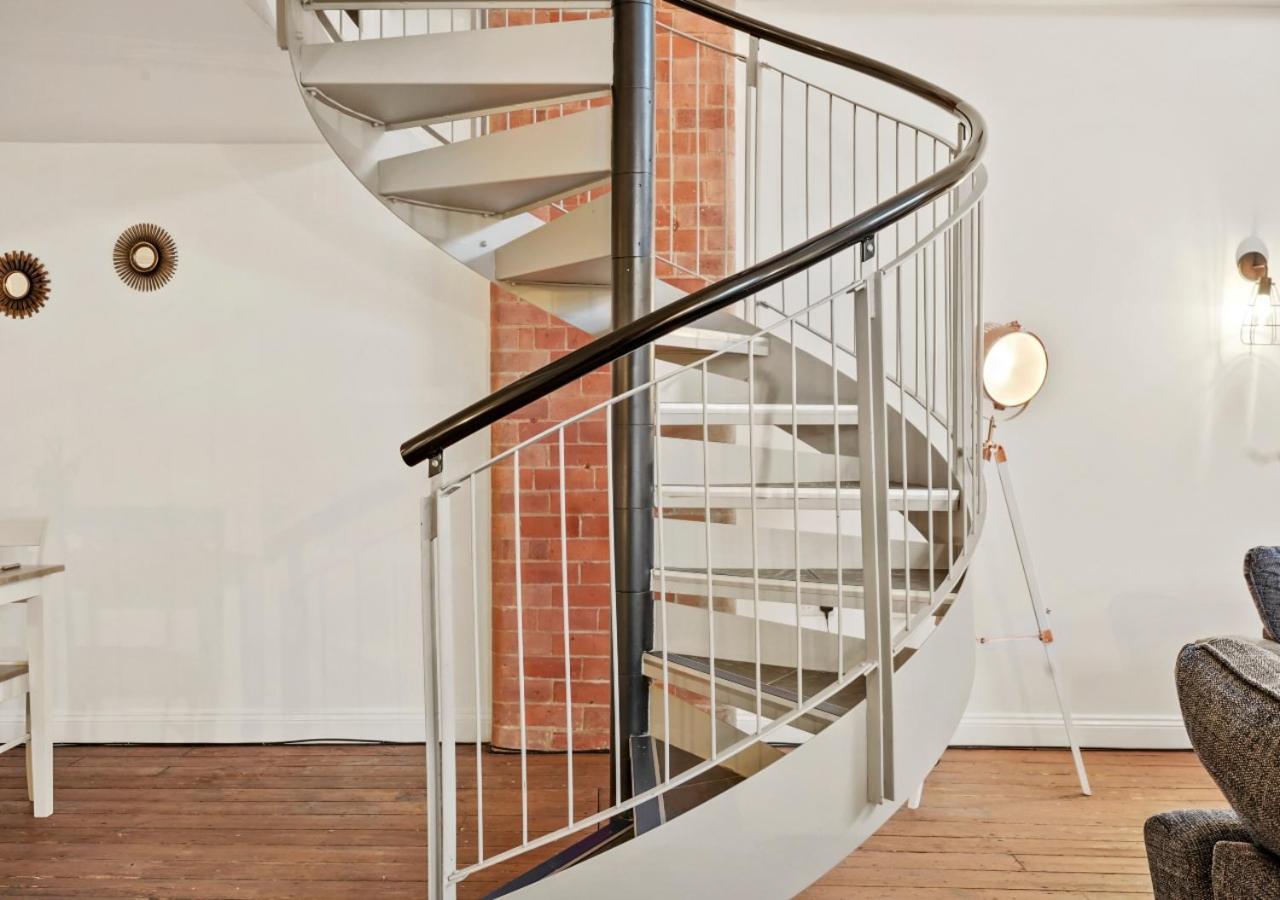 Apartamento Parking, Heated Floors, Sleeps 4 Guests, Netflix Lincoln Exterior foto