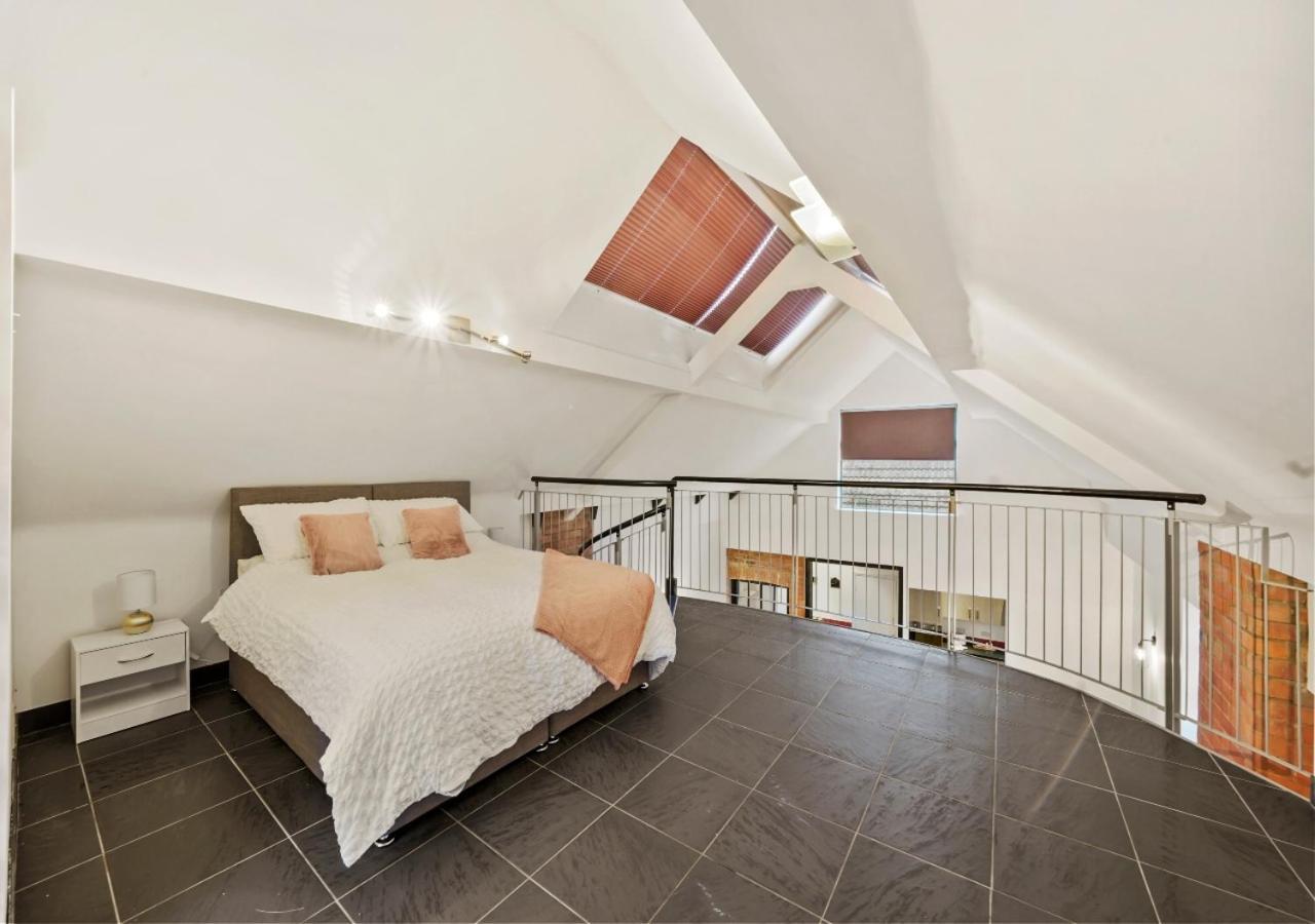Apartamento Parking, Heated Floors, Sleeps 4 Guests, Netflix Lincoln Exterior foto